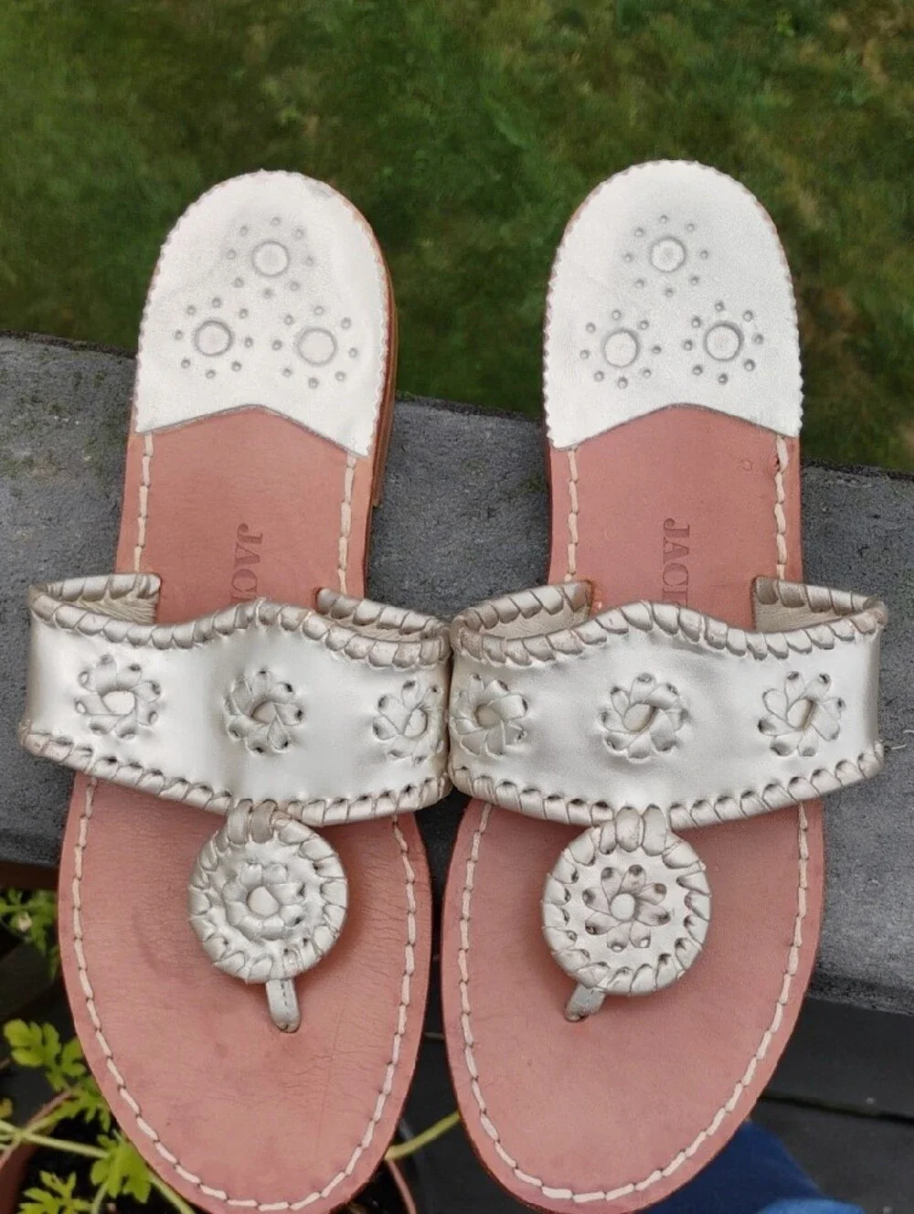 Jack Rogers Original Jacks Flat Sandal Metallic Gold Leather Thong Resort Size 7